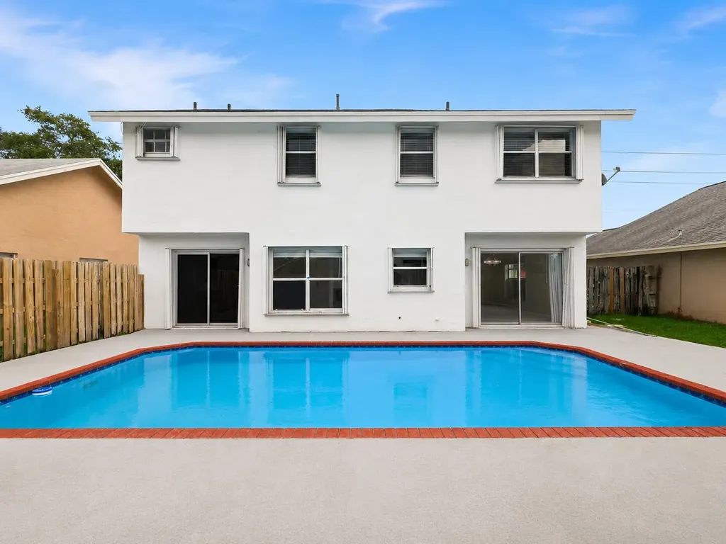 3157 NW 120th Way Sunrise FL 33323