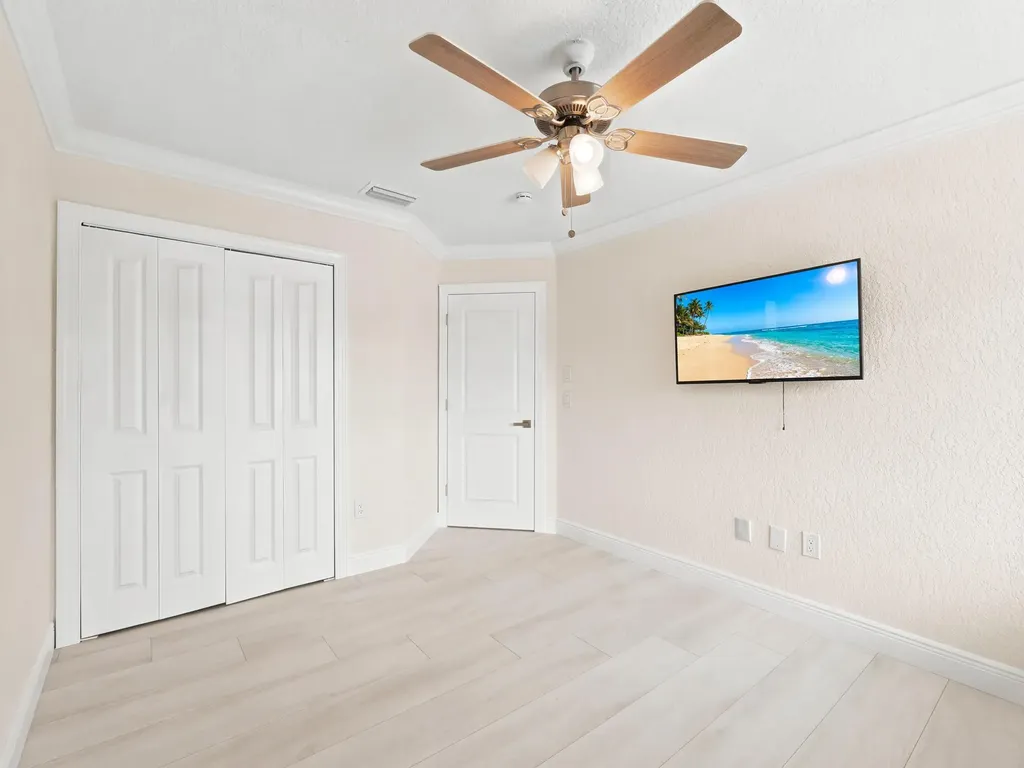 3157 NW 120th Way Sunrise FL 33323
