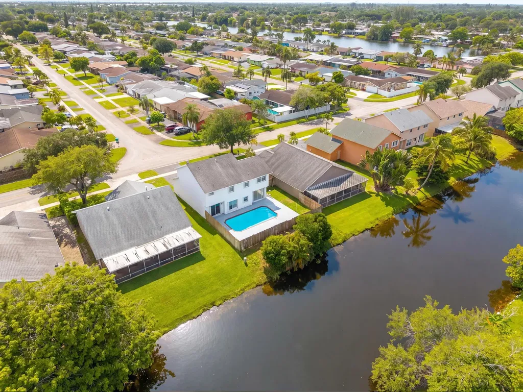 3157 NW 120th Way Sunrise FL 33323