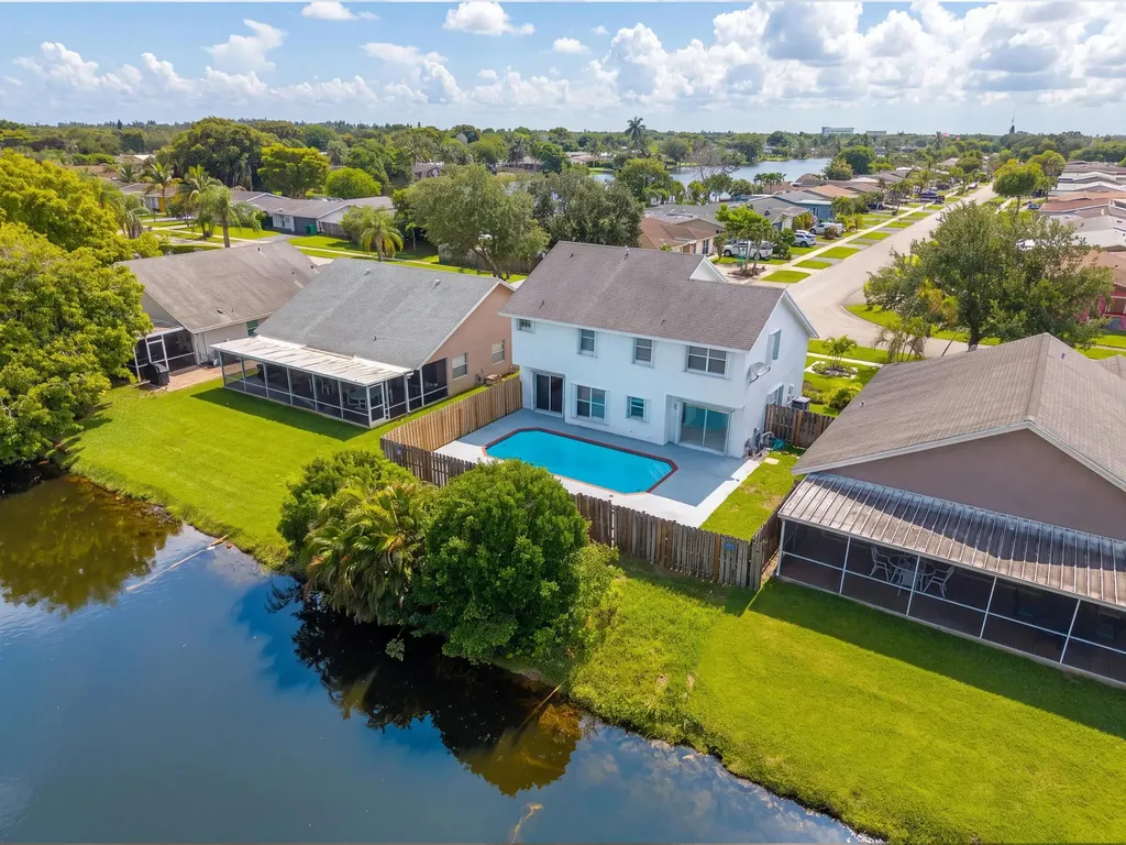 3157 NW 120th Way Sunrise FL 33323