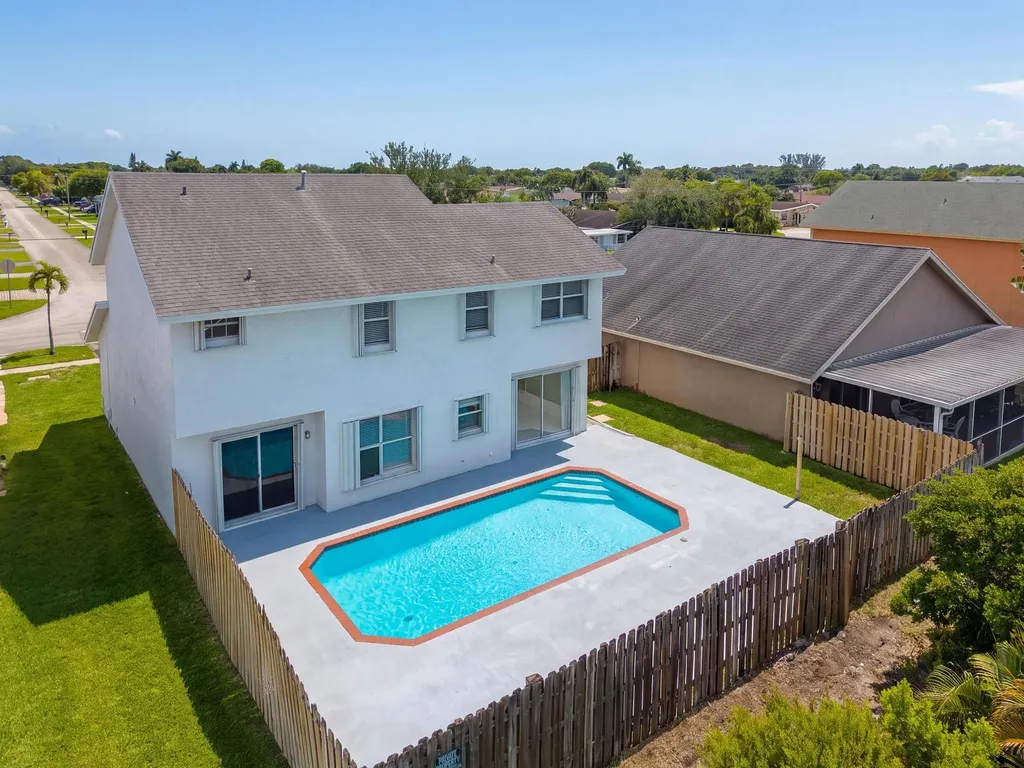 3157 NW 120th Way Sunrise FL 33323