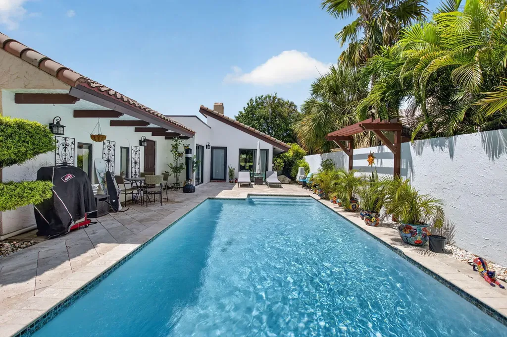 5918 Patio Drive Boca Raton FL 33433