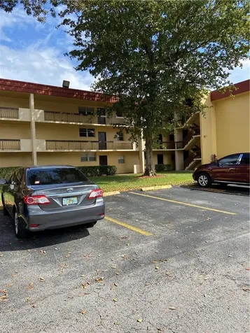 3253 Foxcroft Road Miramar FL 33025