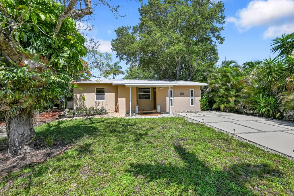 1497 SW 29th Terrace Fort Lauderdale FL 33312