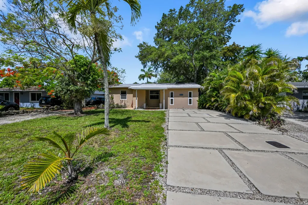 1497 SW 29th Terrace Fort Lauderdale FL 33312