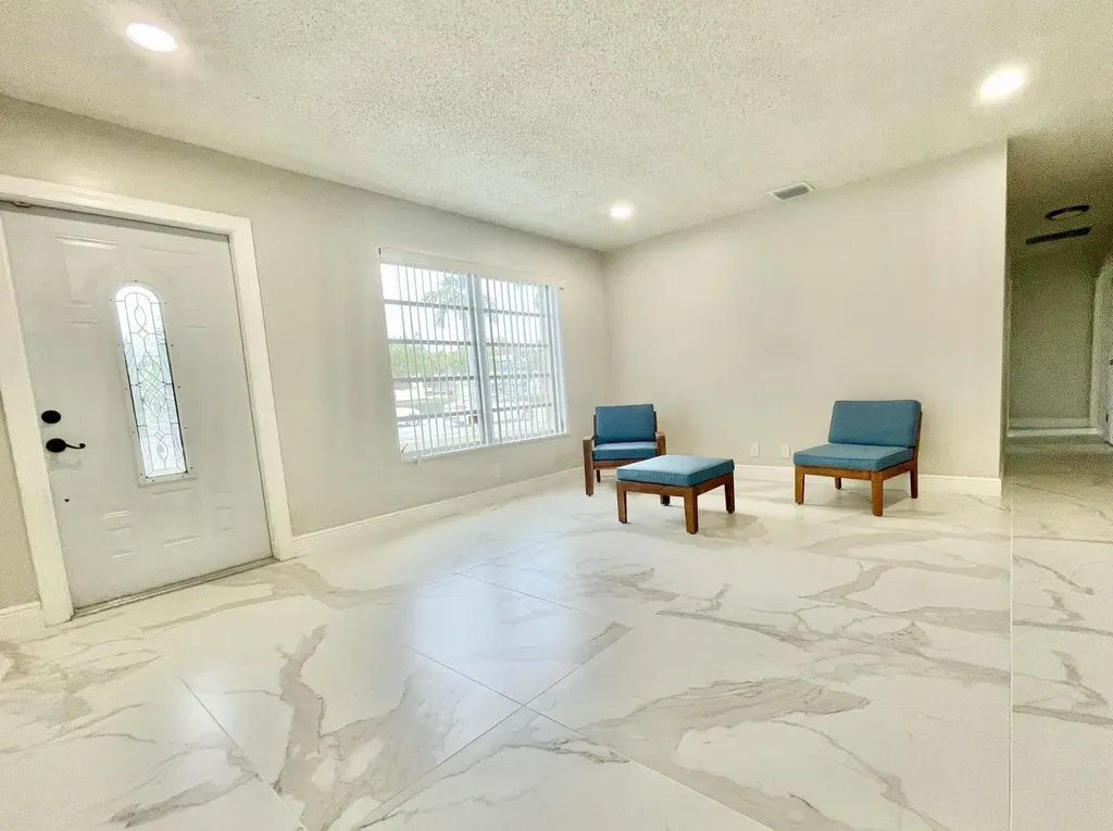 5630 Hollywood Boulevard Hollywood FL 33021