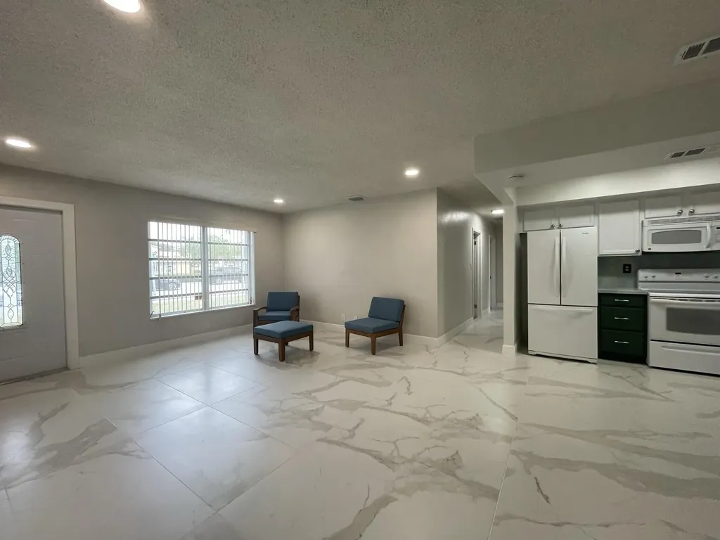 5630 Hollywood Boulevard Hollywood FL 33021