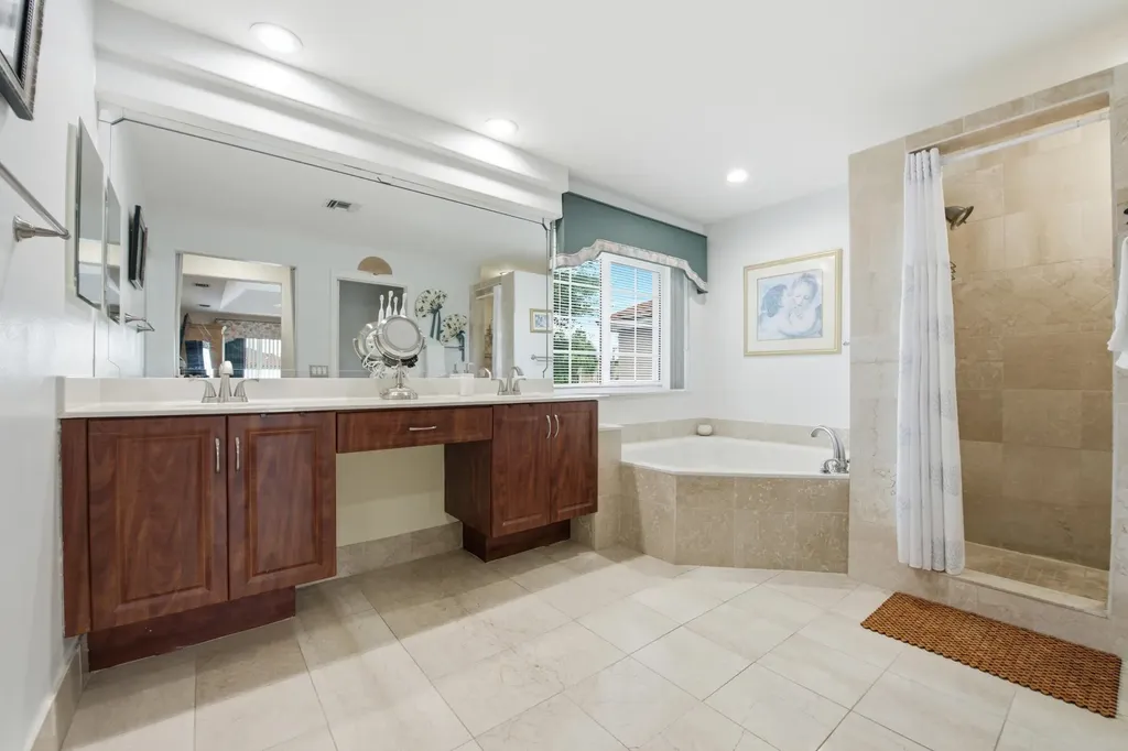 9807 NW 20th Street Pembroke Pines FL 33024