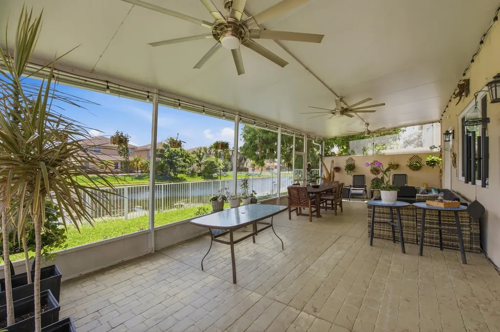 9807 NW 20th Street Pembroke Pines FL 33024