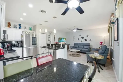 9807 NW 20th Street Pembroke Pines FL 33024