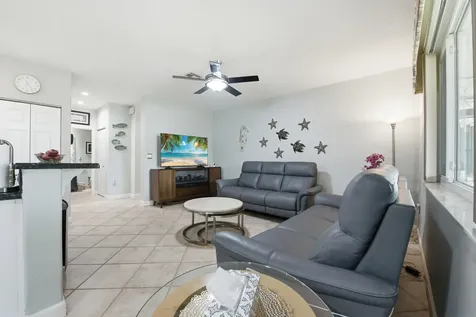 9807 NW 20th Street Pembroke Pines FL 33024
