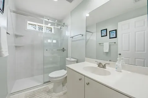 9807 NW 20th Street Pembroke Pines FL 33024