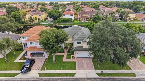 9807 NW 20th Street Pembroke Pines FL 33024