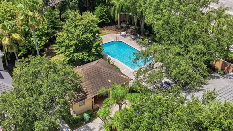 9807 NW 20th Street Pembroke Pines FL 33024