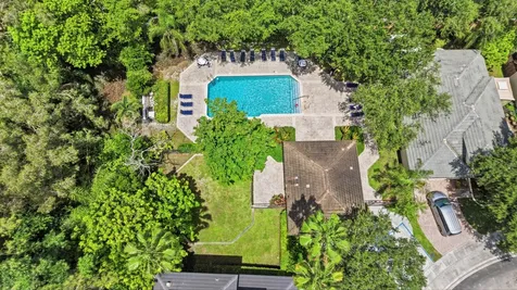 9807 NW 20th Street Pembroke Pines FL 33024
