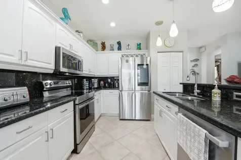 9807 NW 20th Street Pembroke Pines FL 33024