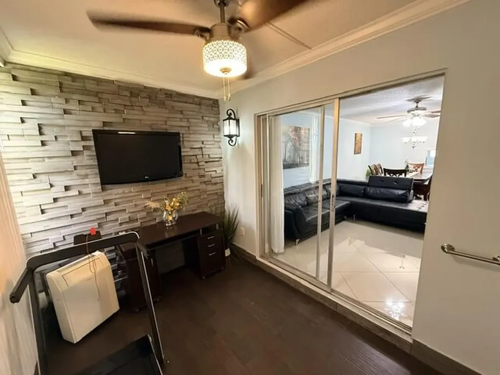 300 NE 26th Avenue Boynton Beach FL 33435
