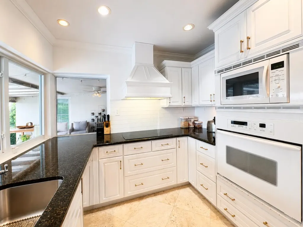 1111 SW Pepperridge Terrace Boca Raton FL 33486