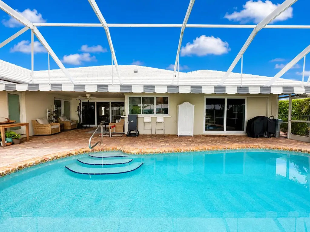 1111 SW Pepperridge Terrace Boca Raton FL 33486