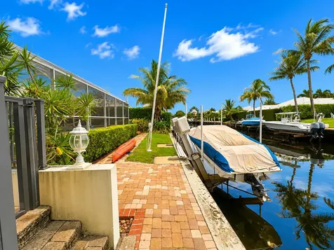 1111 SW Pepperridge Terrace Boca Raton FL 33486