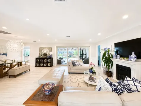 1111 SW Pepperridge Terrace Boca Raton FL 33486