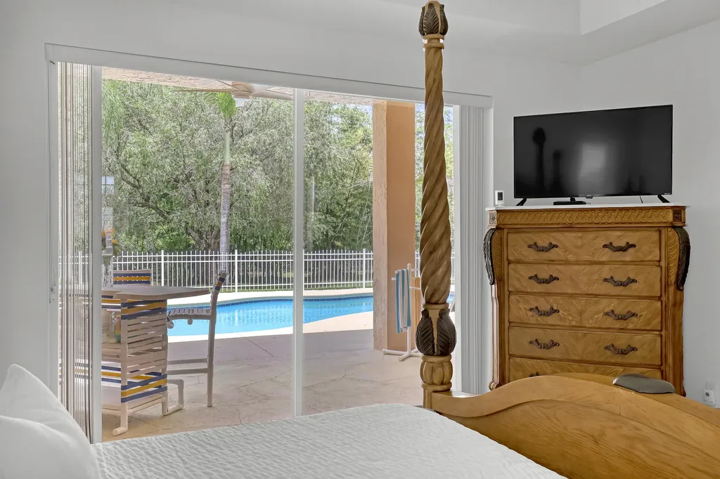 559 SW Squire Johns Lane Palm City FL 34990