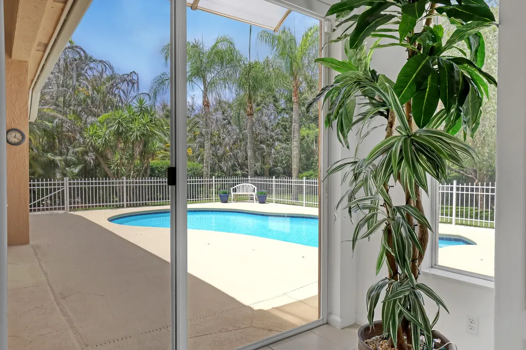 559 SW Squire Johns Lane Palm City FL 34990
