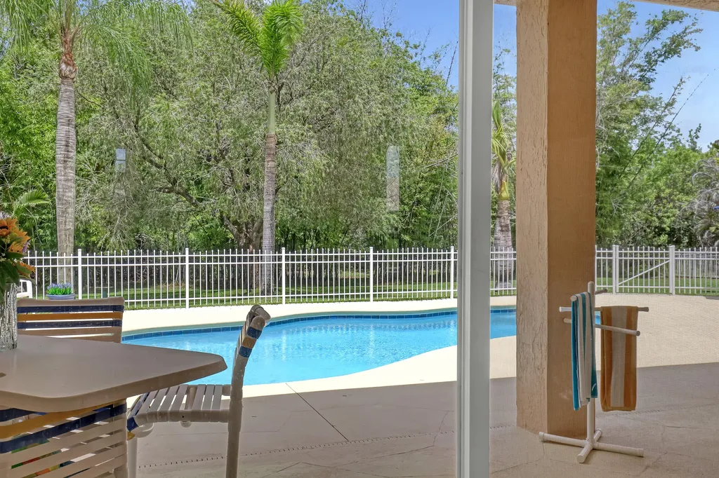 559 SW Squire Johns Lane Palm City FL 34990