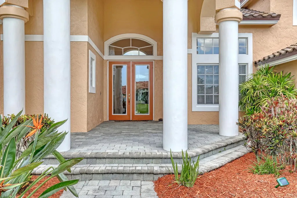 559 SW Squire Johns Lane Palm City FL 34990