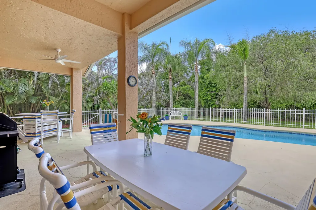 559 SW Squire Johns Lane Palm City FL 34990