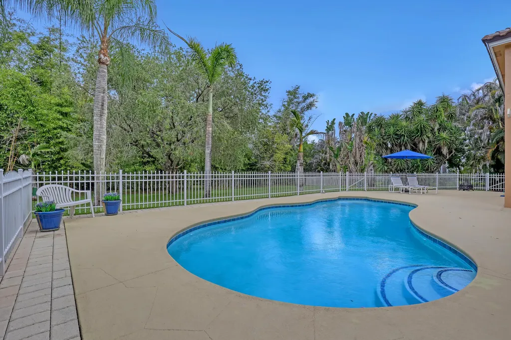 559 SW Squire Johns Lane Palm City FL 34990