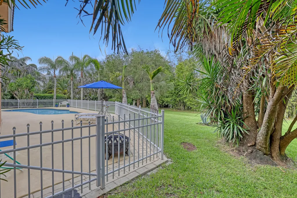 559 SW Squire Johns Lane Palm City FL 34990