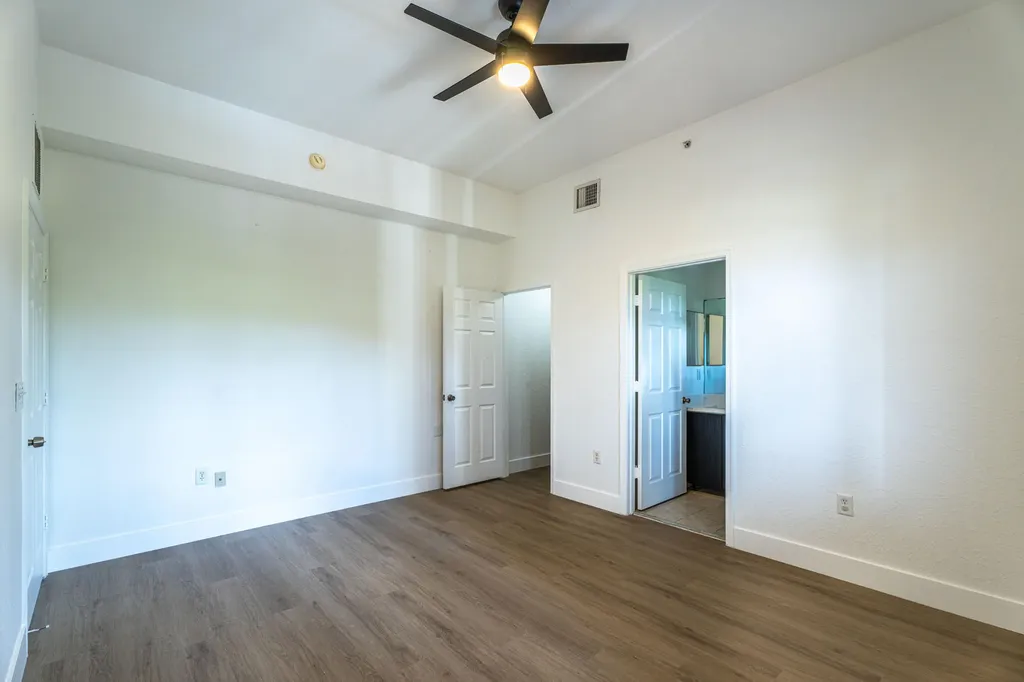 2801 Riverside Drive Coral Springs FL 33065