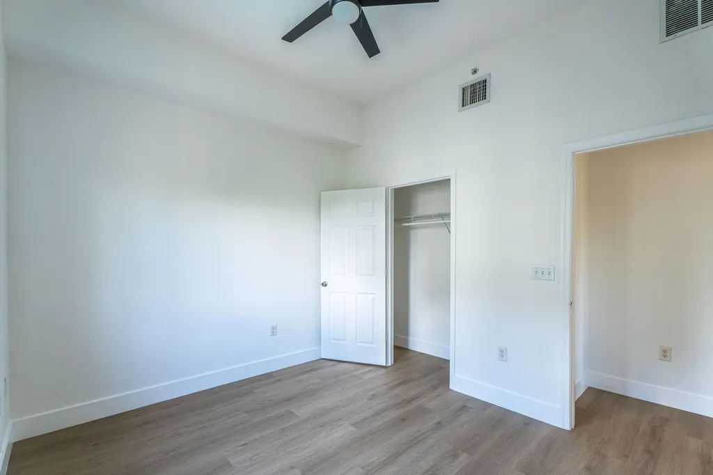 2801 Riverside Drive Coral Springs FL 33065