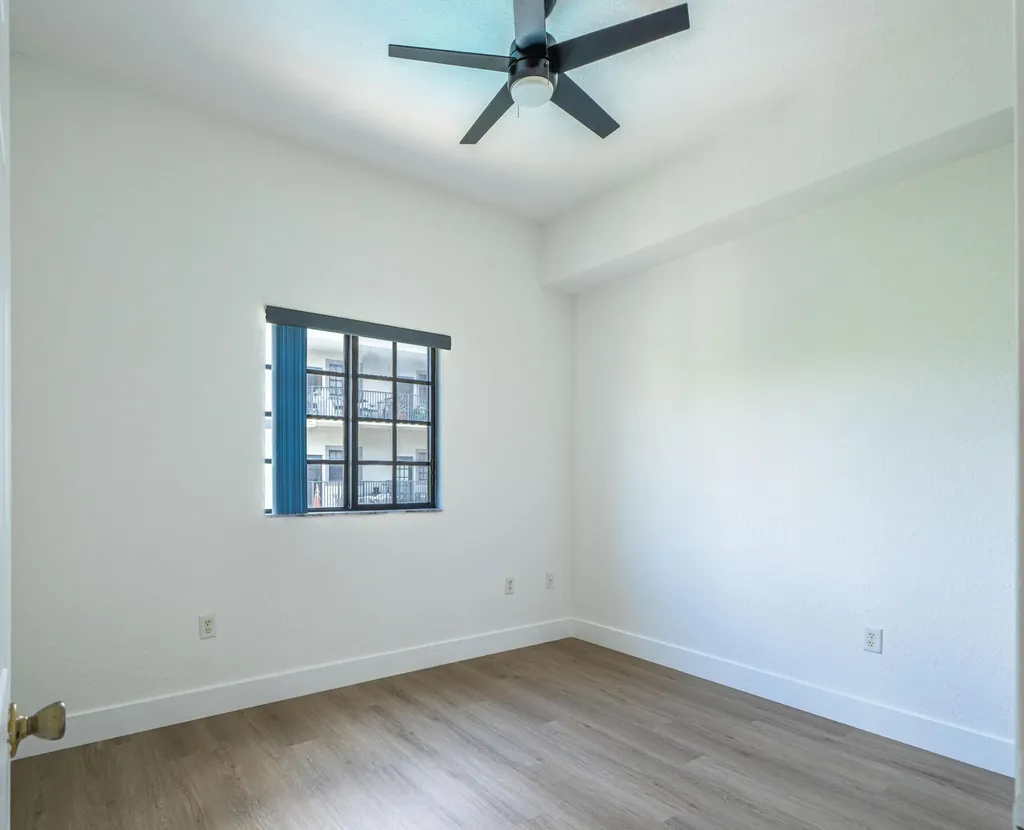 2801 Riverside Drive Coral Springs FL 33065