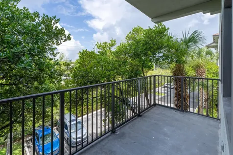 2801 Riverside Drive Coral Springs FL 33065