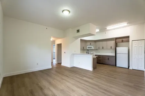 2801 Riverside Drive Coral Springs FL 33065