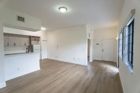 2801 Riverside Drive Coral Springs FL 33065