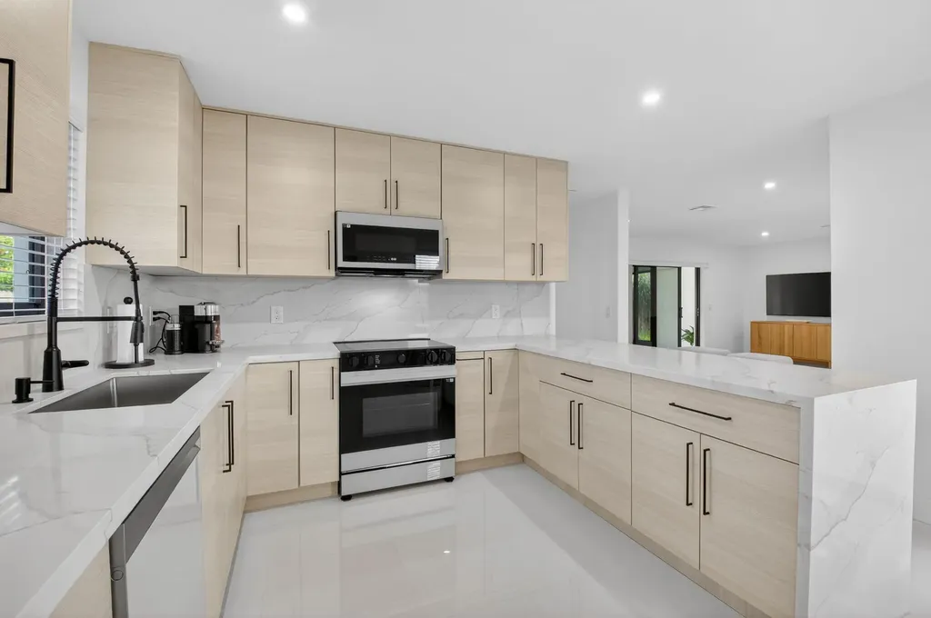 513 Lindell Boulevard Delray Beach FL 33444