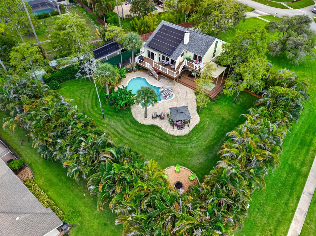 13074 La Mirada Circle Wellington FL 33414