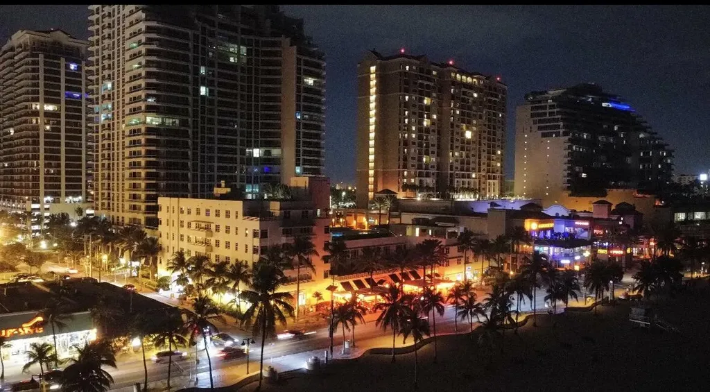 3000 Riomar Street Fort Lauderdale FL 33304