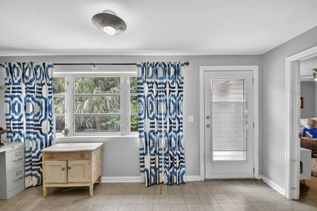 338 Edmor Road West Palm Beach FL 33405