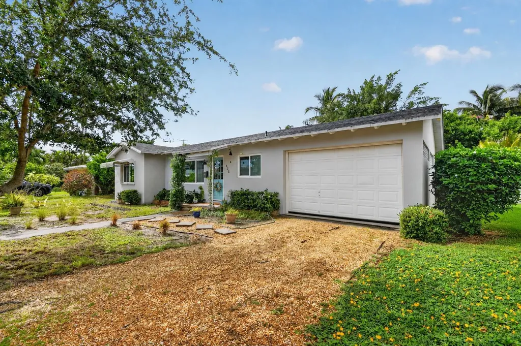 338 Edmor Road West Palm Beach FL 33405