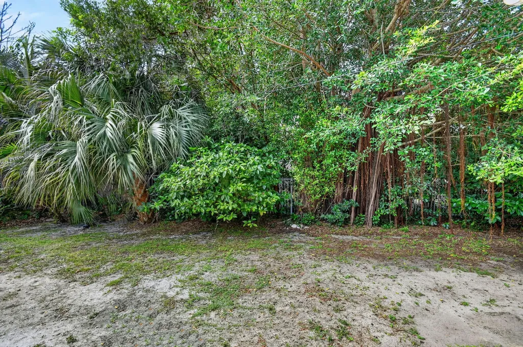 338 Edmor Road West Palm Beach FL 33405