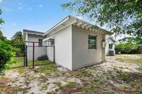 338 Edmor Road West Palm Beach FL 33405