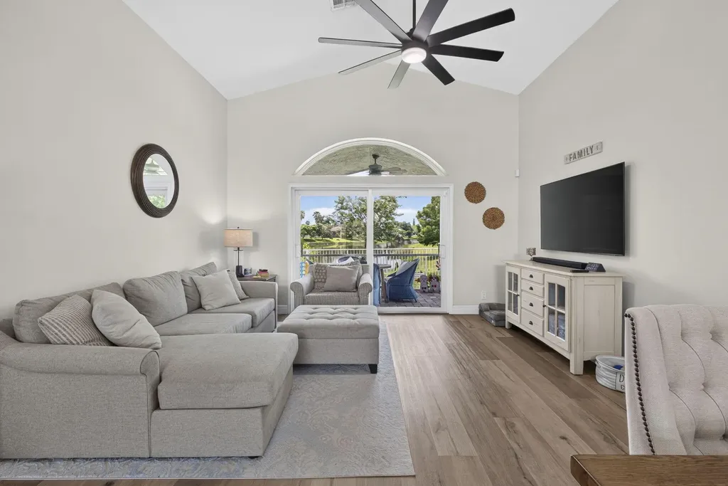 120 Saratoga Boulevard E Royal Palm Beach FL 33411