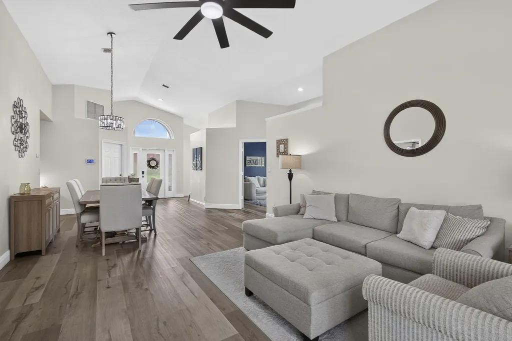 120 Saratoga Boulevard E Royal Palm Beach FL 33411