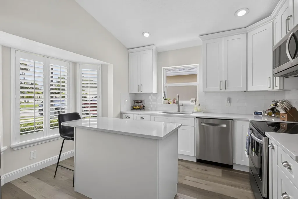 120 Saratoga Boulevard E Royal Palm Beach FL 33411