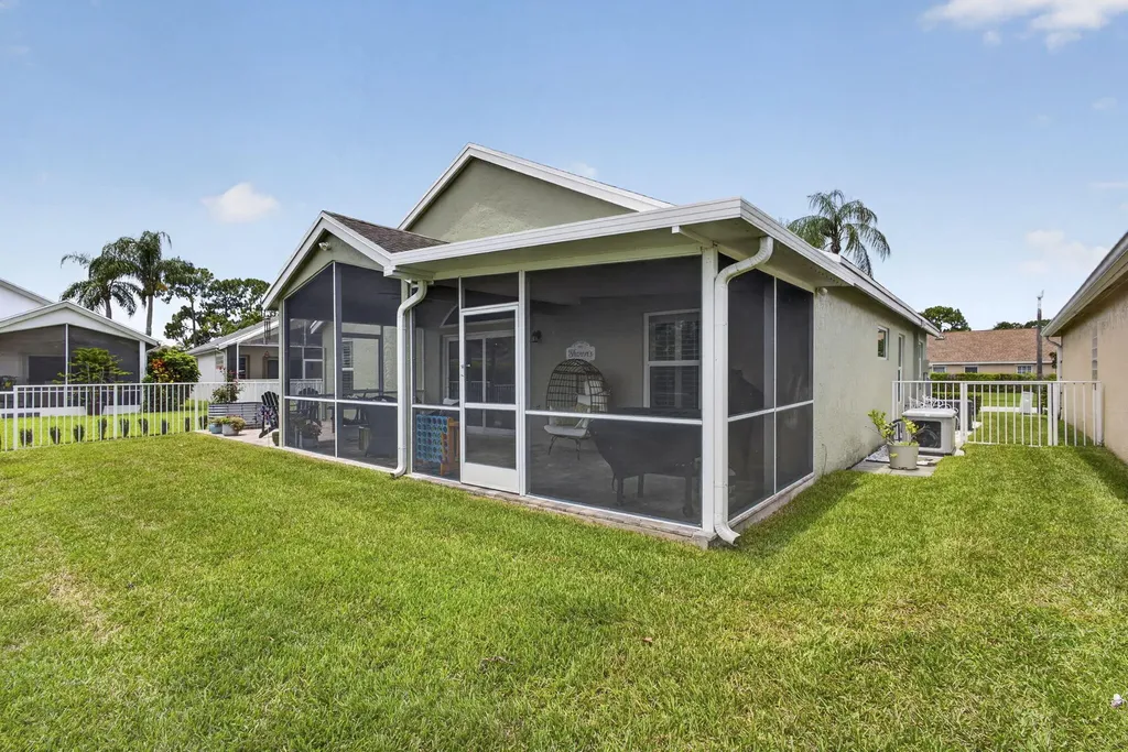 120 Saratoga Boulevard E Royal Palm Beach FL 33411