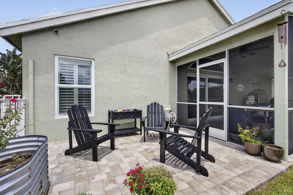 120 Saratoga Boulevard E Royal Palm Beach FL 33411